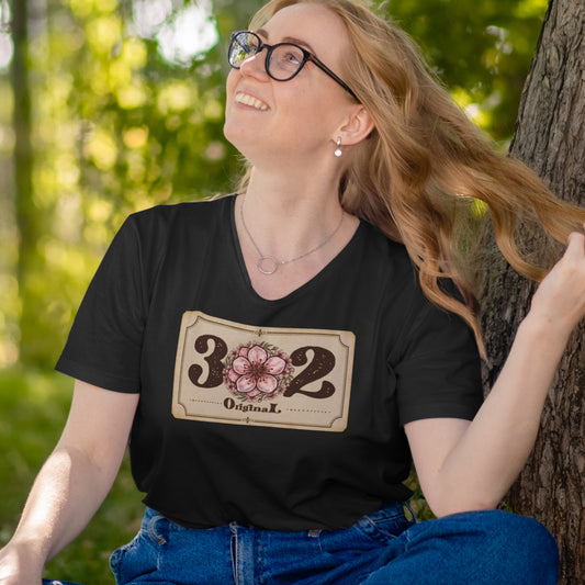 302 Delaware Peach Blossom V Neck