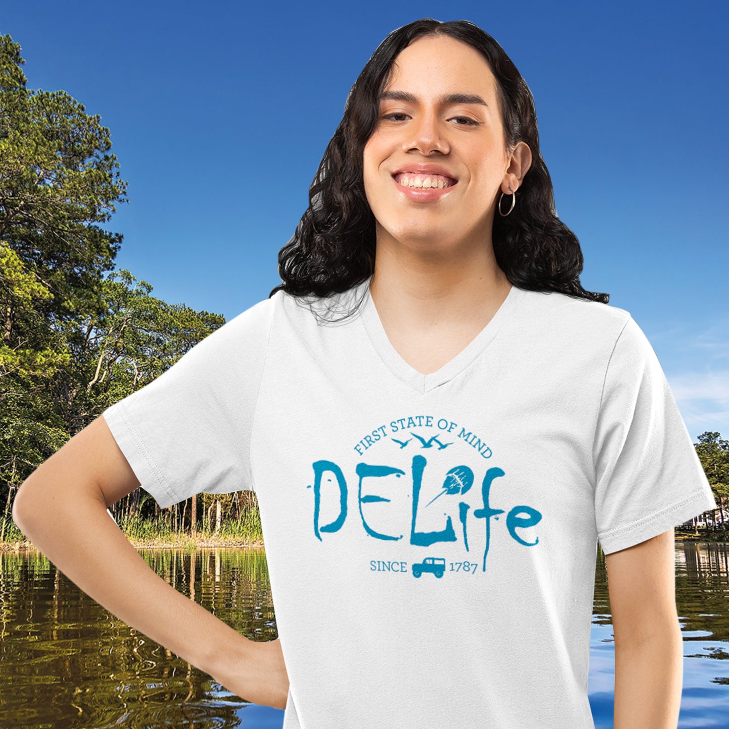 DELife V-Neck Tee