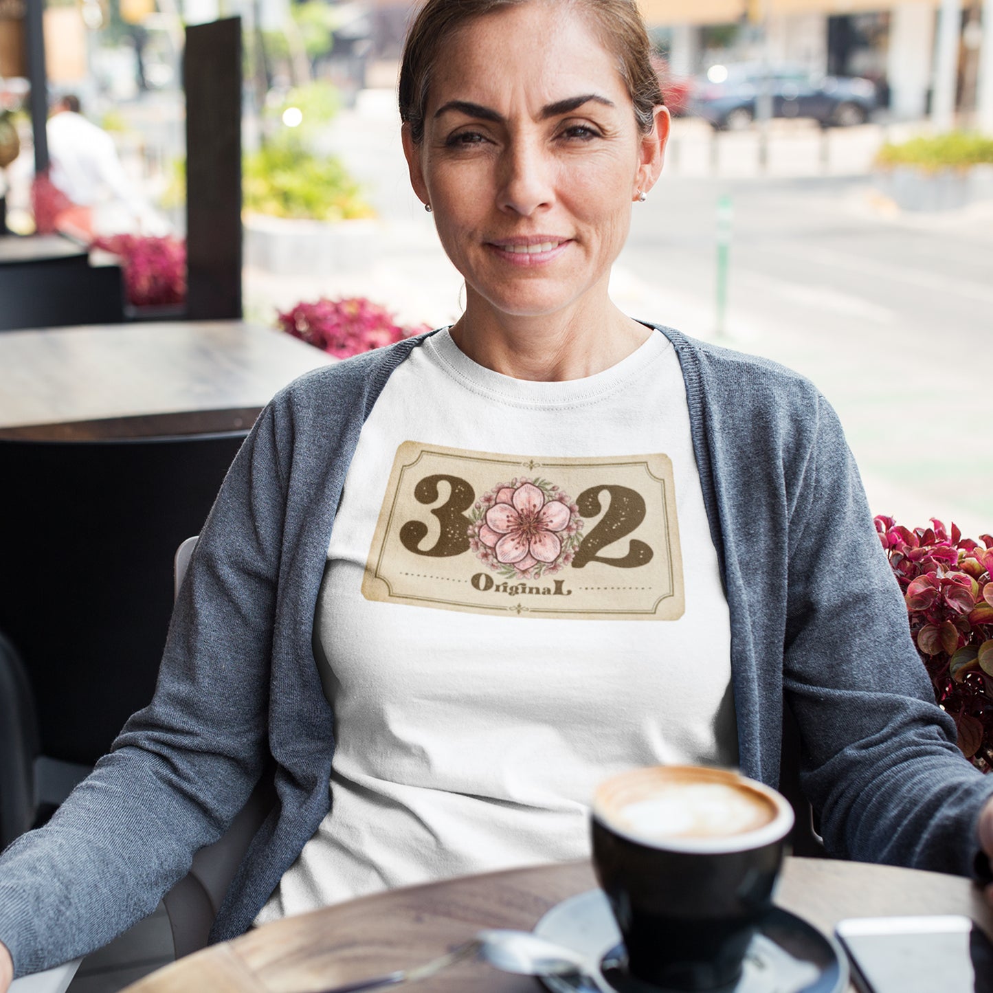 302 Original Delaware Peach Blossom Crew Tee